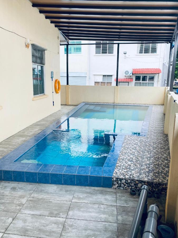 Casa Drezqi Homestay Melaka Private Pool Exterior foto